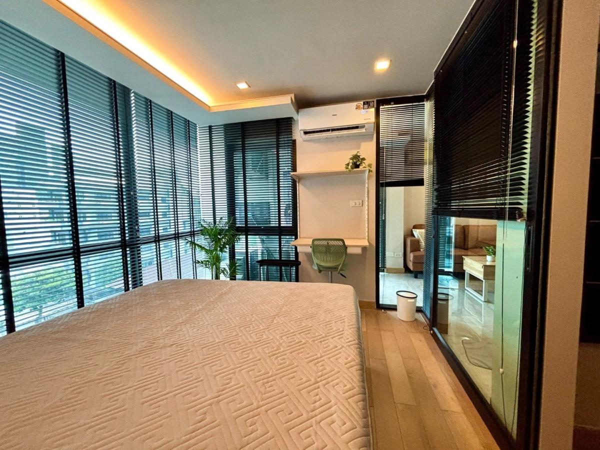 For RentCondoWitthayu, Chidlom, Langsuan, Ploenchit : 🔥Urgent Rental🔥 Socio Ruamrudee, beautiful room, fully furnished, ready to move in.