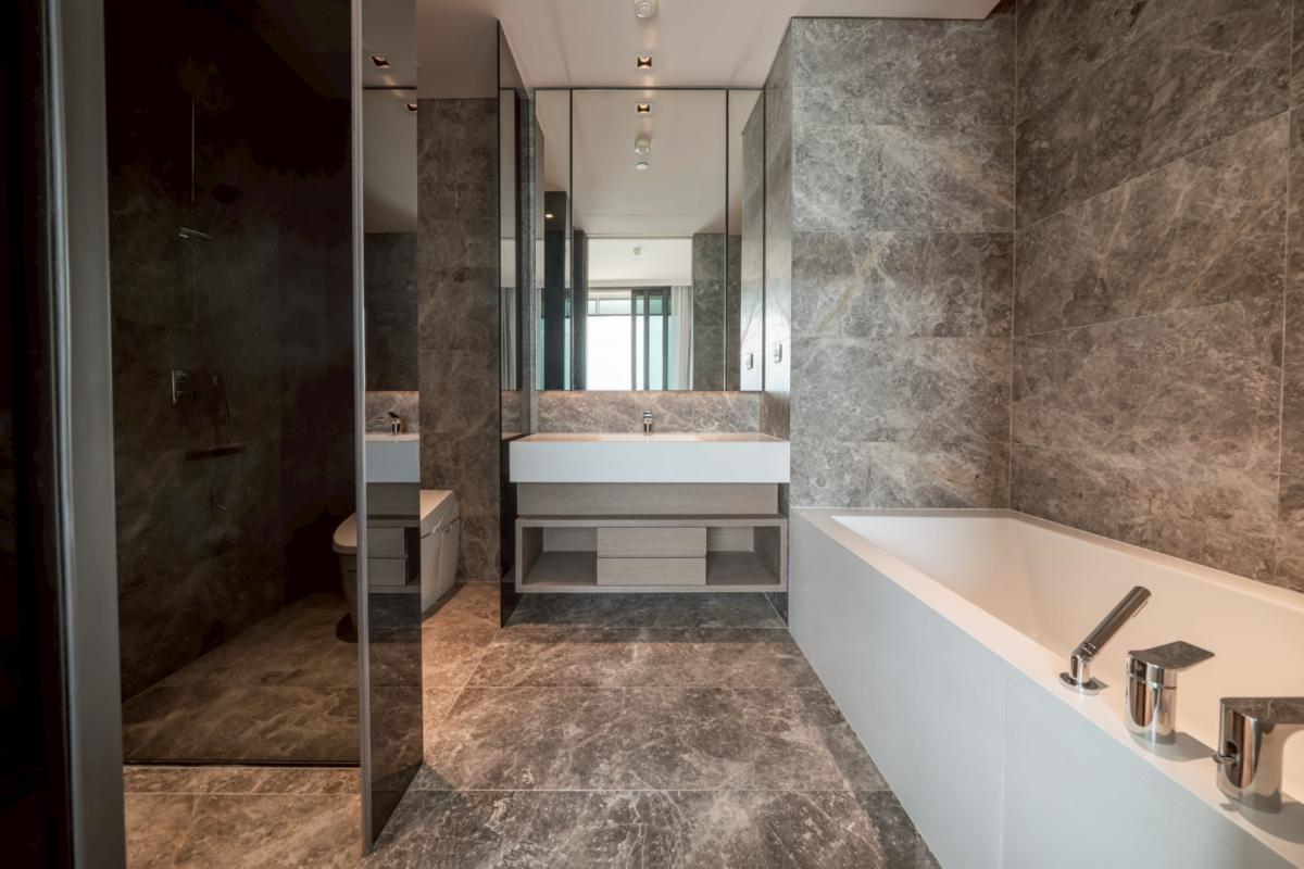 For RentCondoWongwianyai, Charoennakor : 🔥For Rent Immediately🔥 Banyan Tree Residences Riverside Bangkok. Luxurious, river view, fully furnished, ready to move in. Near BTS Khlong San.