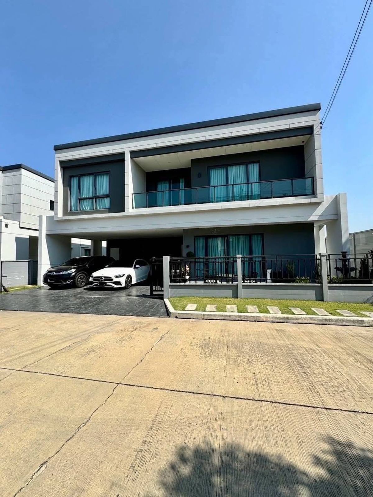 For RentHouseNawamin, Ramindra : 🏡 Single house for rent, Centro Ramintra-Chatuchot 2 (CENTRO Ramintra-Chatuchot 2) ✨ Modern style house, beautifully decorated. Complete with functions