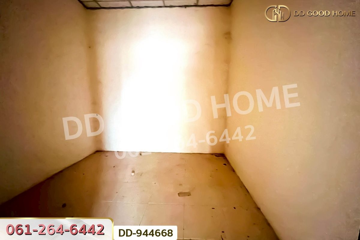 For RentShop HouseUdon Thani : DD-944668 Single-story commercial building in Non Sa-at, Udon Thani, near the Non Sa-at District Office (for rent)