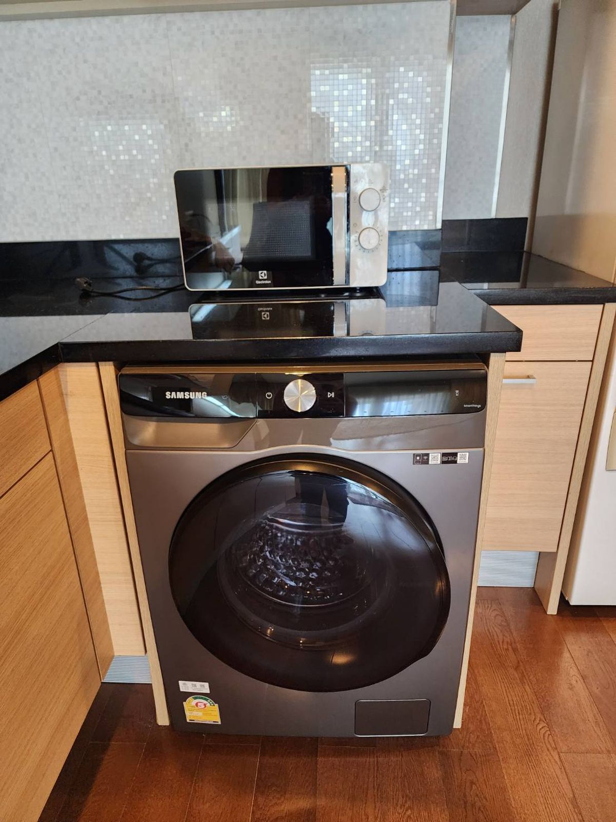 ให้เช่าคอนโดวิทยุ ชิดลม หลังสวน : (ต่อรองได้) The Address Chidlom 1Bedroom 56 sq.m. Fully Furnished  