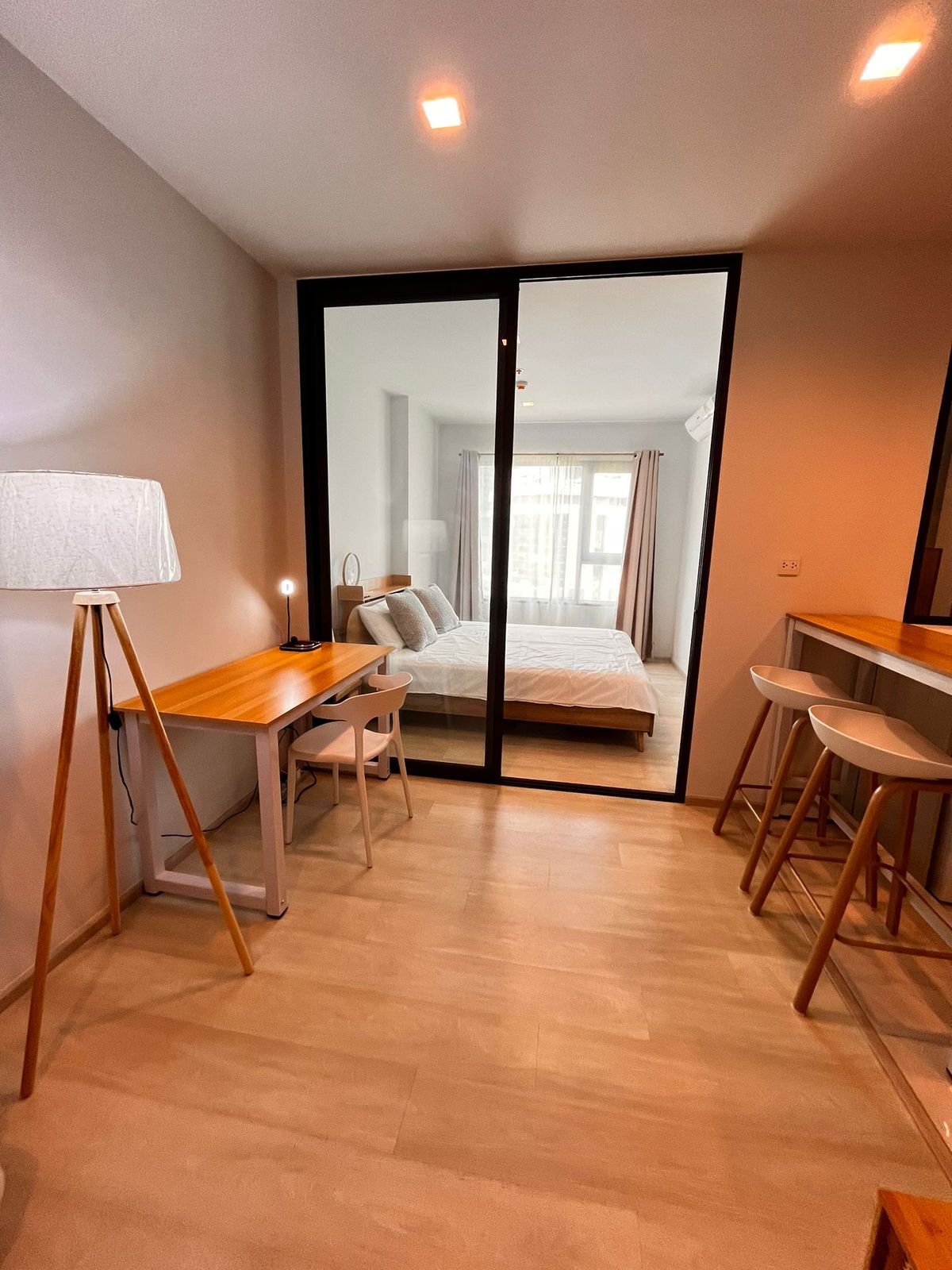 ให้เช่าคอนโดวิทยุ ชิดลม หลังสวน : ให้เช่า คอนโด Life One Wireless ทำเลหรูติดถนนวิทยุ