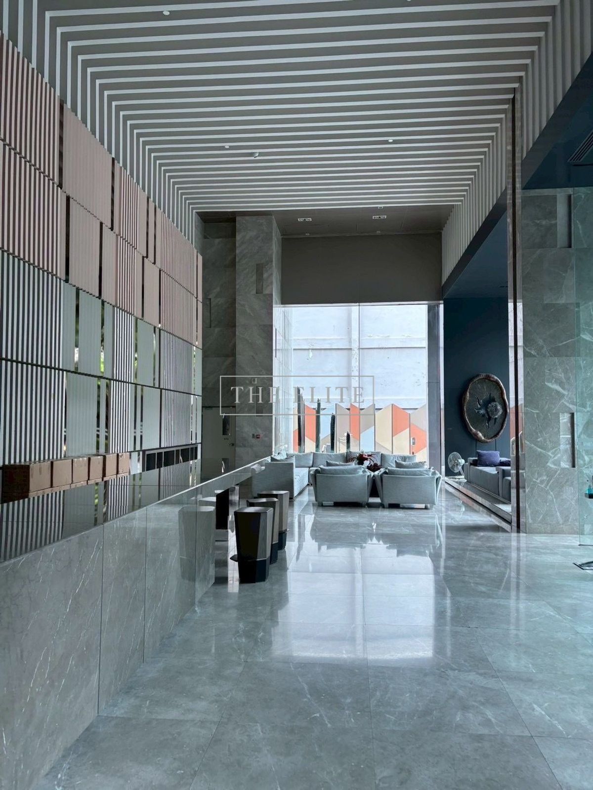 ขายคอนโดวงเวียนใหญ่ เจริญนคร : ✨ คอนโดพรีเมียมติดรถไฟฟ้า ราคาดีสุดในตลาดตอนนี้ The Room BTS Wongwianyai 💯