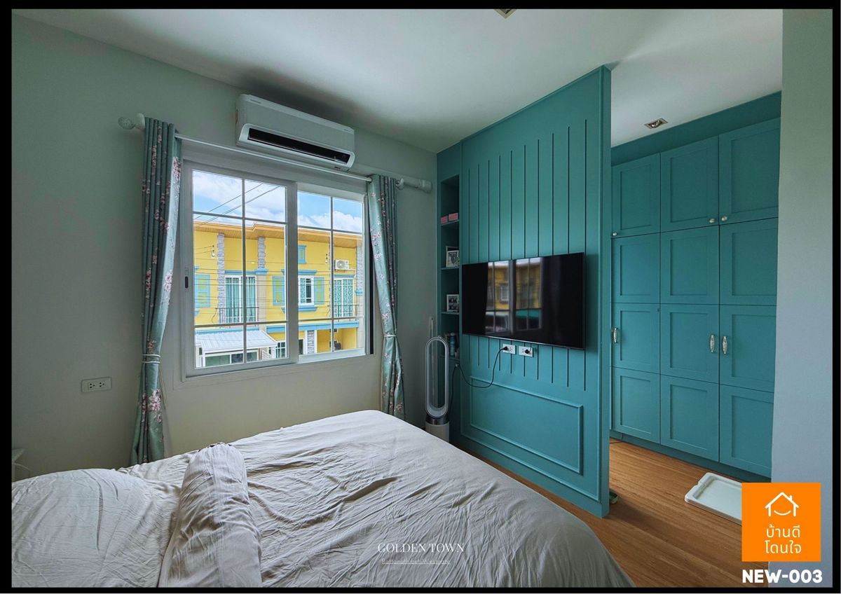 For SaleTownhomeNonthaburi, Bang Yai, Bangbuathong : Golden Town Rattanathibet-Westgate Townhome (17.6 sq wah) 3 bedrooms, 2 bathrooms, corner unit, extended kitchen, fully furnished