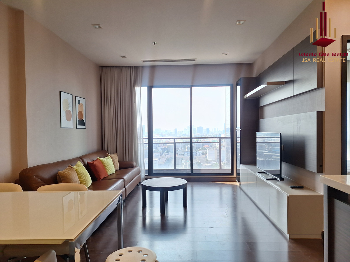 For RentCondoRatchadapisek, Huaikwang, Suttisan : ✨ For Rent: IVY Ampio Condo ✨ 💰 Only 45,000 THB/month