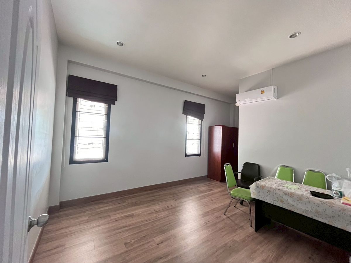 For SaleHouseRatchaburi : Single house for sale, Maple Home Ku Bua, Mueang District, Ratchaburi, Nordic style, first single story, corner house. Location next to the main road