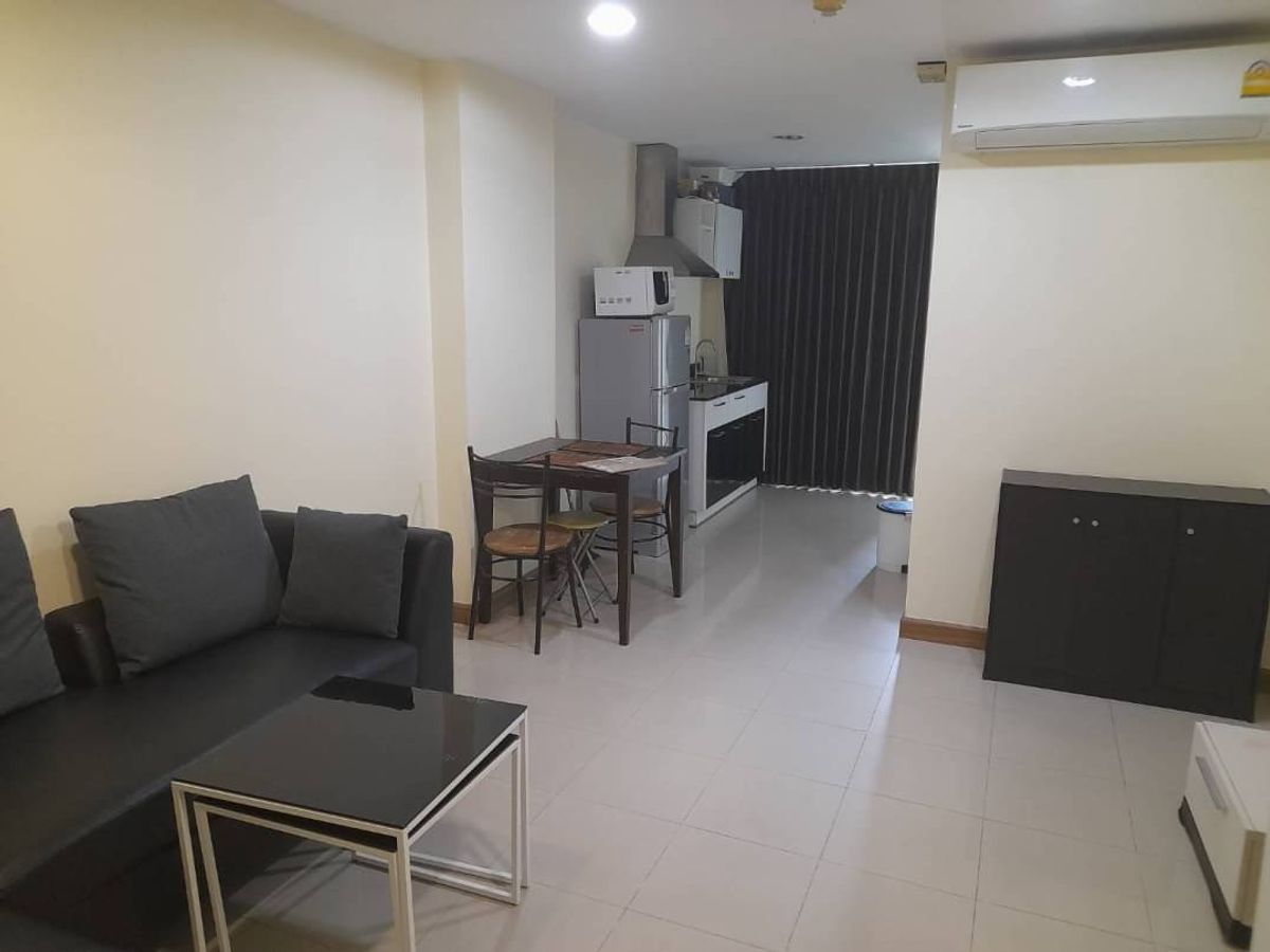 For RentCondoOnnut, Udomsuk : 3rd floor condo with furniture, beautifully decorated, for rent in On Nut-Bang Chak area, near Lotus Sukhumvit 50, only 300 meters.