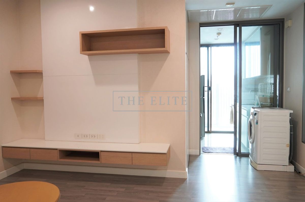 ขายคอนโดวงเวียนใหญ่ เจริญนคร : ✨ คอนโดพรีเมียมติดรถไฟฟ้า ราคาดีสุดในตลาดตอนนี้ The Room BTS Wongwianyai 💯