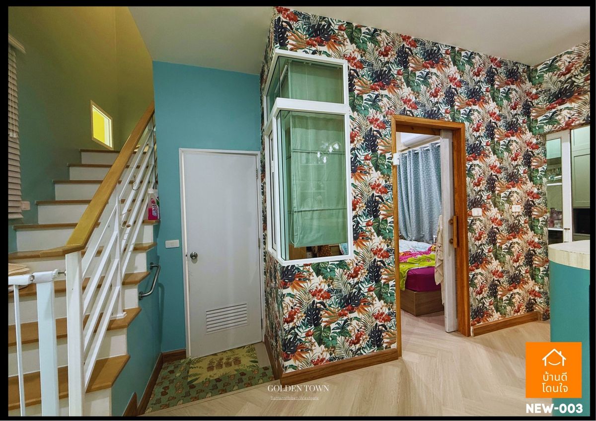 For SaleTownhomeNonthaburi, Bang Yai, Bangbuathong : Golden Town Rattanathibet-Westgate Townhome (17.6 sq wah) 3 bedrooms, 2 bathrooms, corner unit, extended kitchen, fully furnished