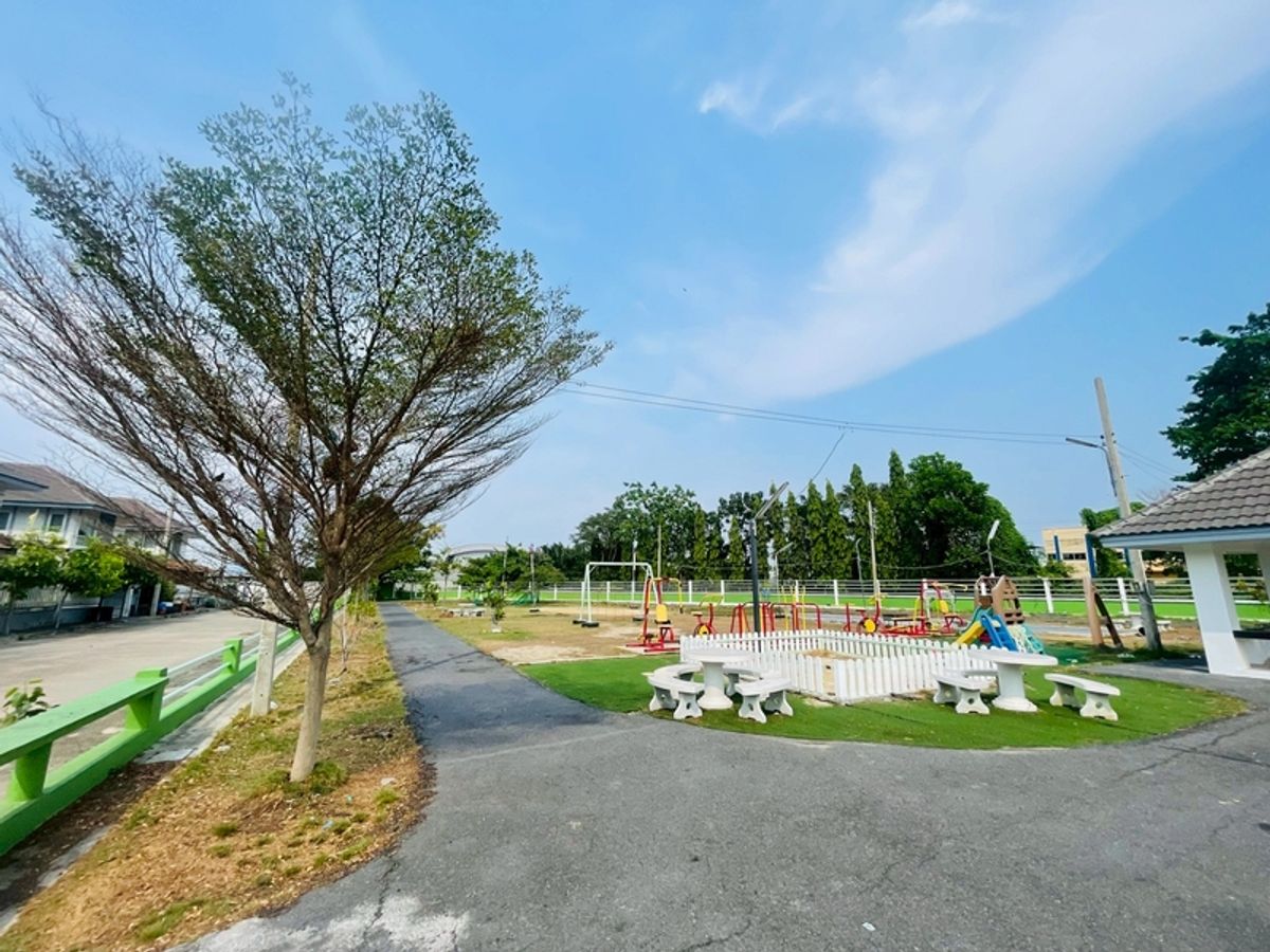 ขายทาวน์โฮมพระราม 2 บางขุนเทียน : ขายทาวเฮาส์ 2 ชั้น 22.5 ตรว. ซอย 8 หมู่บ้านสินทวีเทียนทะเล2 ใกล้เซ็นทรัลพระราม2