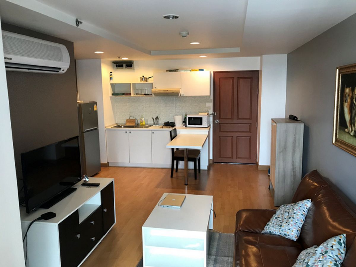 For RentCondoSathorn, Narathiwat : Call : 088-619-6695 Condo Resorta Yen-akat @Central Rama III, 42.19 sq.m 1 Bedroom 7th floor, Fully furnished