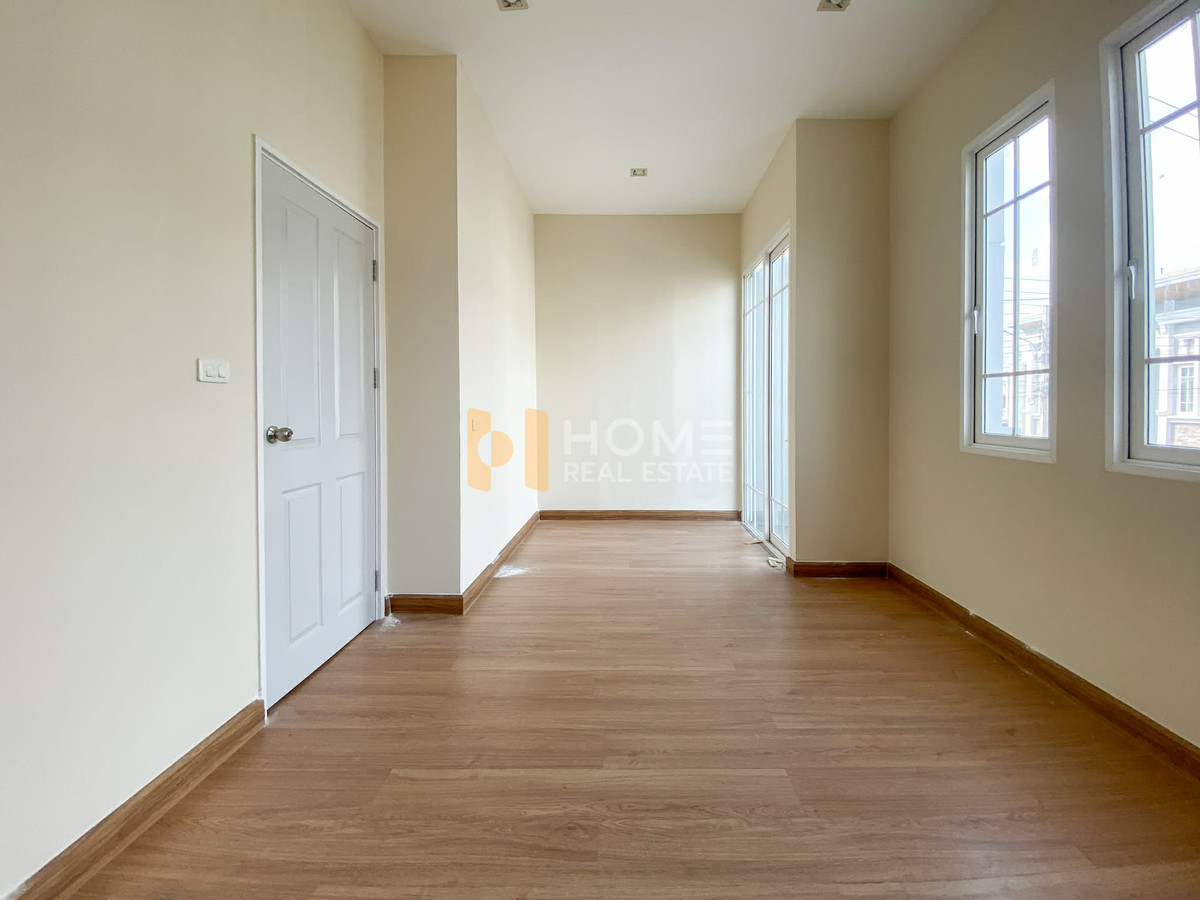 ขายทาวน์โฮมท่าพระ ตลาดพลู วุฒากาศ : โกลเด้น ทาวน์ สาทร / 4 ห้องนอน (ขาย), Golden Town Sathorn / 4 Bedrooms (FOR SALE) BALL004 