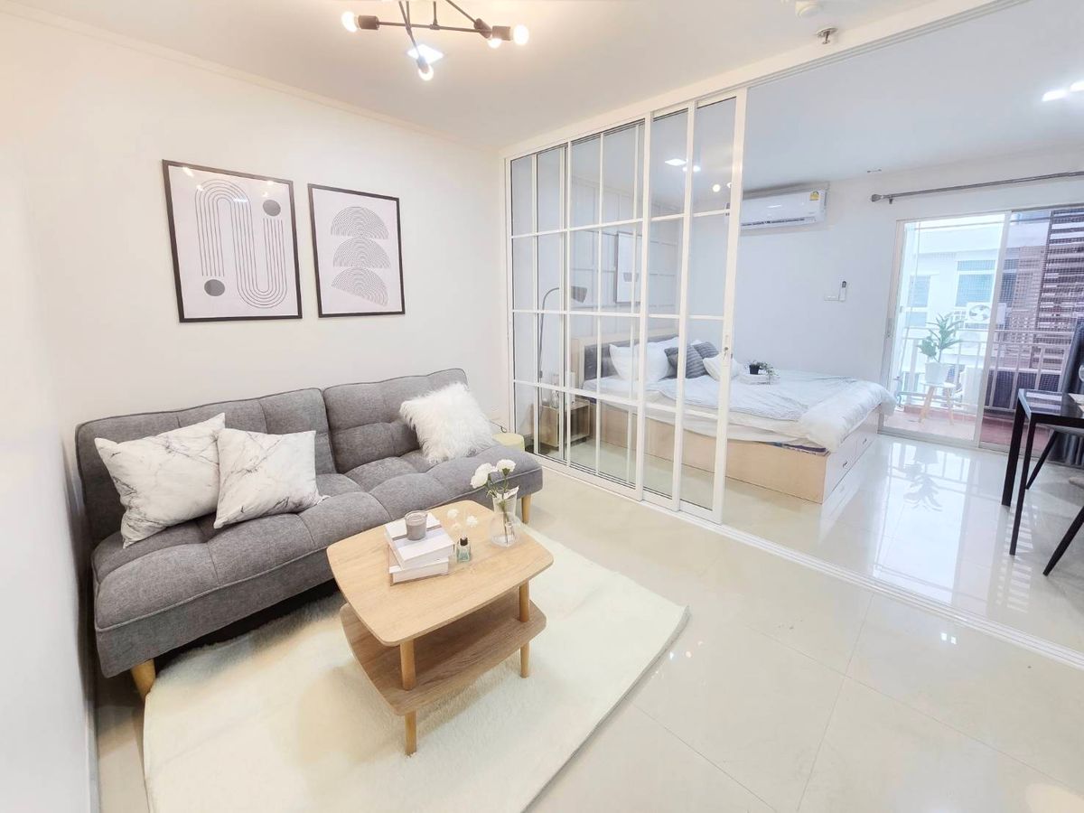 ขายคอนโดบางนา แบริ่ง ลาซาล : ขาย!!! 🏙️ Condo Regent Home 7/1  ( ห้องสวย พื้นที่เยอะ ตกแต่งใหม่ ราคาสบายกระเป๋า👍👍👍👍 )