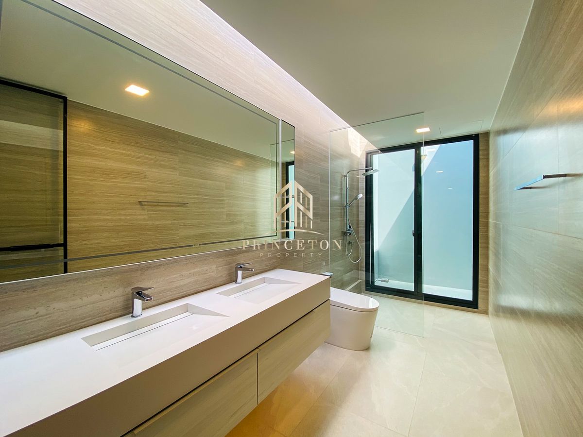 บ้านพัฒนาการ ศรีนครินทร์ : ให้เช่าบ้านหรู 3 ชั้น วีเว่ กรุงเทพกรีฑา ใกล้โรงเรียนนานาชาติเวลลิงตัน (Wellington) 📞092-4252445 Vive Krungthep Kreetha