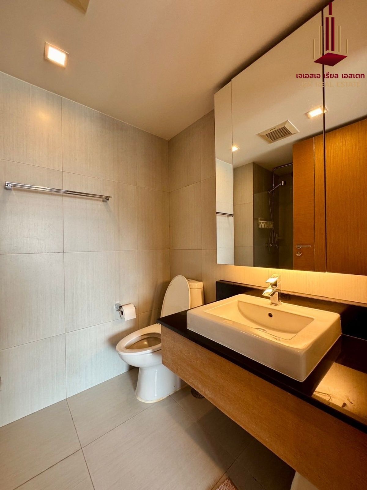 For RentCondoWitthayu, Chidlom, Langsuan, Ploenchit : ✨ For Rent: Socio Ruamrudee Condo ✨ 💰 Only 22,000 THB/month