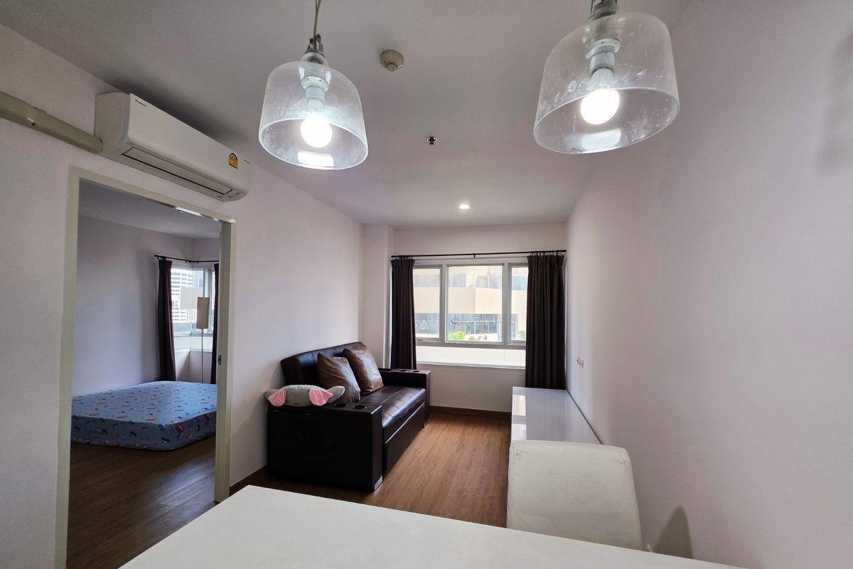 For SaleCondoLadprao, Central Ladprao : 🏙 Hot Deal! Prime Location Condo in the Heart of Ladprao–Vibhavadi Just 1 minute walk to major office towers 