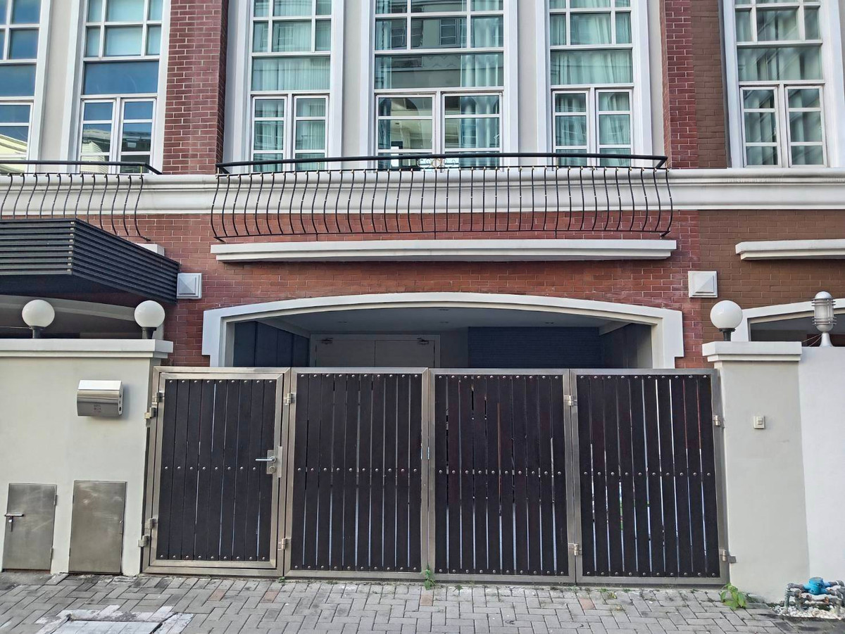 ให้เช่าบ้านคลองเตย กล้วยน้ำไท : ให้เช่า ทาวน์เฮ้าส์  23 ตร.ว. บ้านพระราม 4 