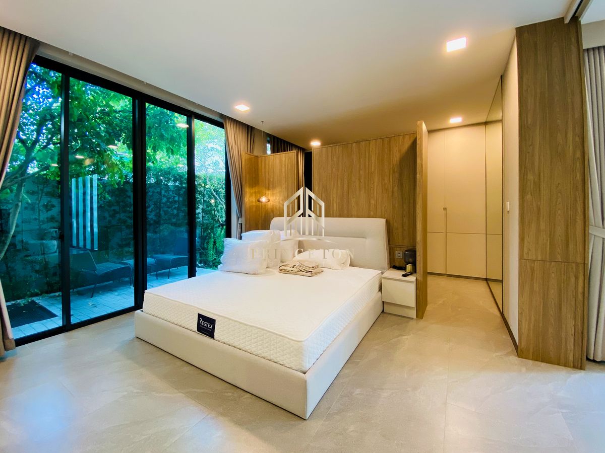 บ้านพัฒนาการ ศรีนครินทร์ : ให้เช่าบ้านหรู 3 ชั้น วีเว่ กรุงเทพกรีฑา ใกล้โรงเรียนนานาชาติเวลลิงตัน (Wellington) 📞092-4252445 Vive Krungthep Kreetha