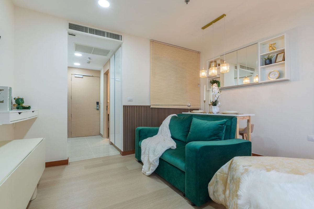 For SaleCondoPattaya, Bangsaen, Chonburi : For sale condo The Palm wongamat beach front pattaya Studio type (S03-2152) 