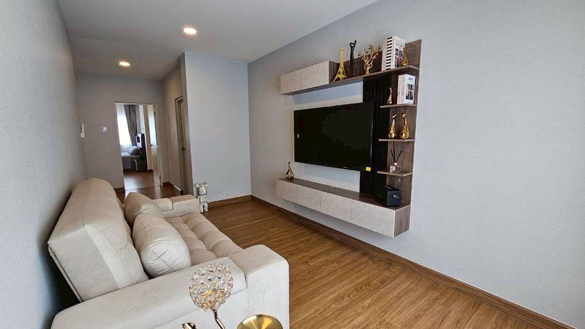 HouseBangna, Bearing, Lasalle : P-2824 for rent, for rent/sale, luxurious detached house, ready to move in, move your bags and move in, good location, near Mega Bangna, Centro Bangna Phase 2 project.