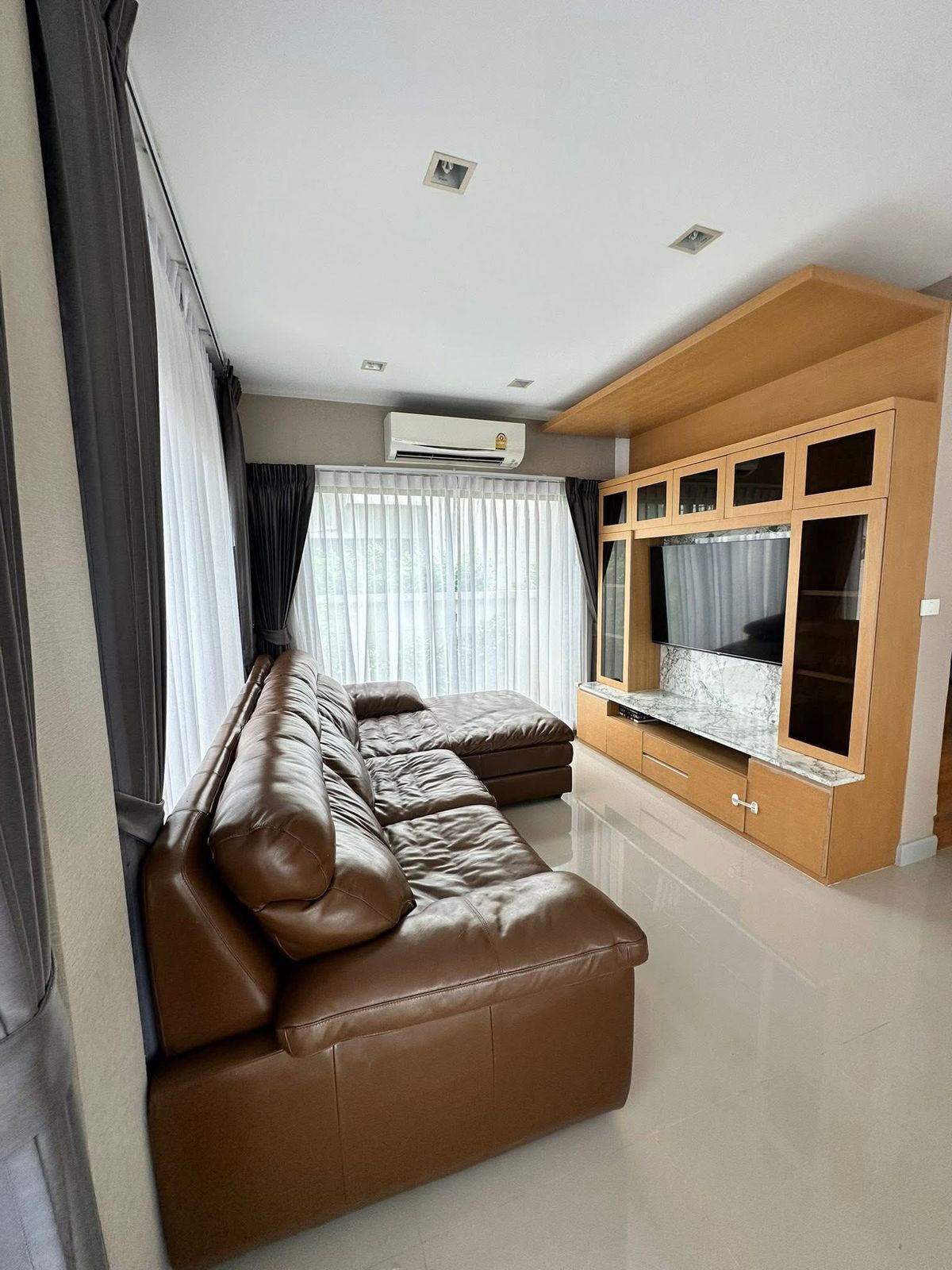ให้เช่าบ้านลาดกระบัง สุวรรณภูมิ : 🔴36,000฿🔴 𝐋𝐢𝐟𝐞 𝐁𝐚𝐧𝐠𝐤𝐨𝐤 𝐁𝐨𝐮𝐥𝐞𝐯𝐚𝐫𝐝 𝐖𝐨𝐧𝐠𝐰𝐚𝐞𝐧 - 𝐑𝐚𝐦𝐚 𝟗┃ไลฟ์ บางกอก บูเลอวาร์ด วงแหวน - พระราม 9 ✅ ใกล้ The Nine ยินดีบริการ🙏สนใจทัก 𝙇𝙄𝙉𝙀 มานะคะ (ตอบไวมาก):​📱 รหัสทรัพย์​ 6810-2006📱: ไอดีไลน์:@bbcondo88