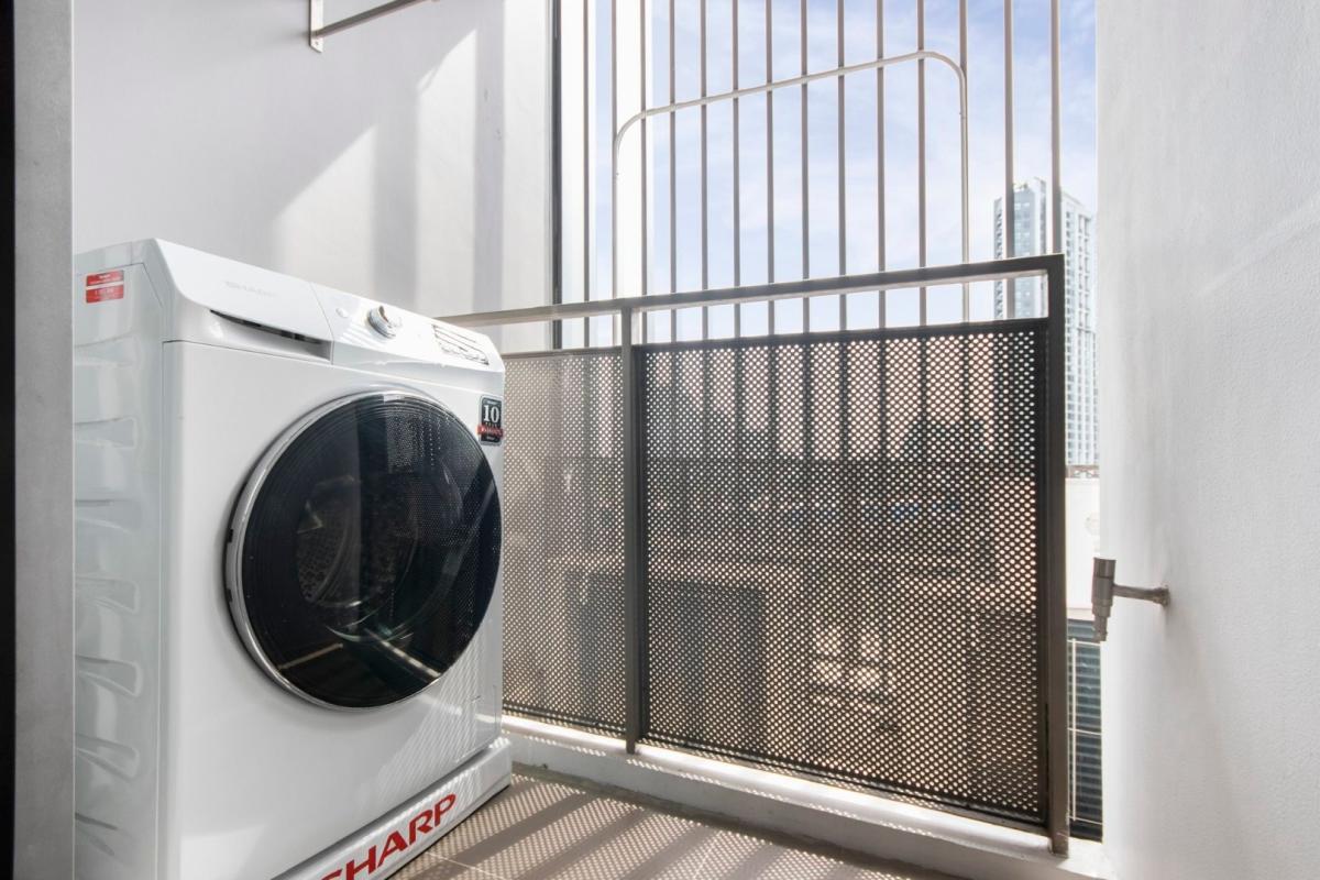 For RentCondoOnnut, Udomsuk : 🔥Urgent for rent🔥 The Room Sukhumvit 69. Beautifully decorated, fully furnished, ready to move in. Near BTS Phra Khanong.