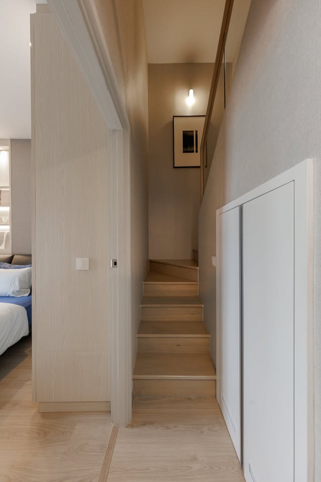 ให้เช่าคอนโดคลองเตย กล้วยน้ำไท : 🔥ให้เช่าด่วน🔥ไลฟ์ พระราม 4-อโศก 2ห้องนอน เพดานสูง ตกแต่งหรู เครื่องใช้ไฟฟ้า+เฟอร์นิเจอร์ครบพร้อมเข้าอยู่ 