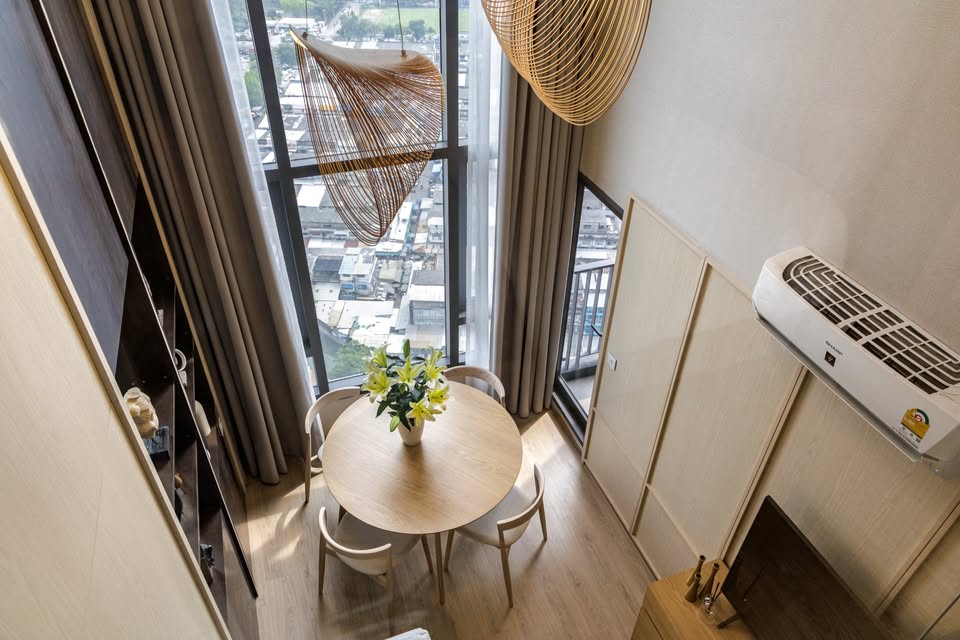 ให้เช่าคอนโดคลองเตย กล้วยน้ำไท : 🔥ให้เช่าด่วน🔥ไลฟ์ พระราม 4-อโศก 2ห้องนอน เพดานสูง ตกแต่งหรู เครื่องใช้ไฟฟ้า+เฟอร์นิเจอร์ครบพร้อมเข้าอยู่ 