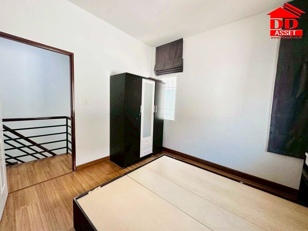 ขายบ้านเยาวราช บางลำพู : ขายบ้าน เต็มสิริวิลเลจ หนองจอก ซอยสัมพันธ์11 ใกล้โลตัสหนองจอก รหัส : H8140