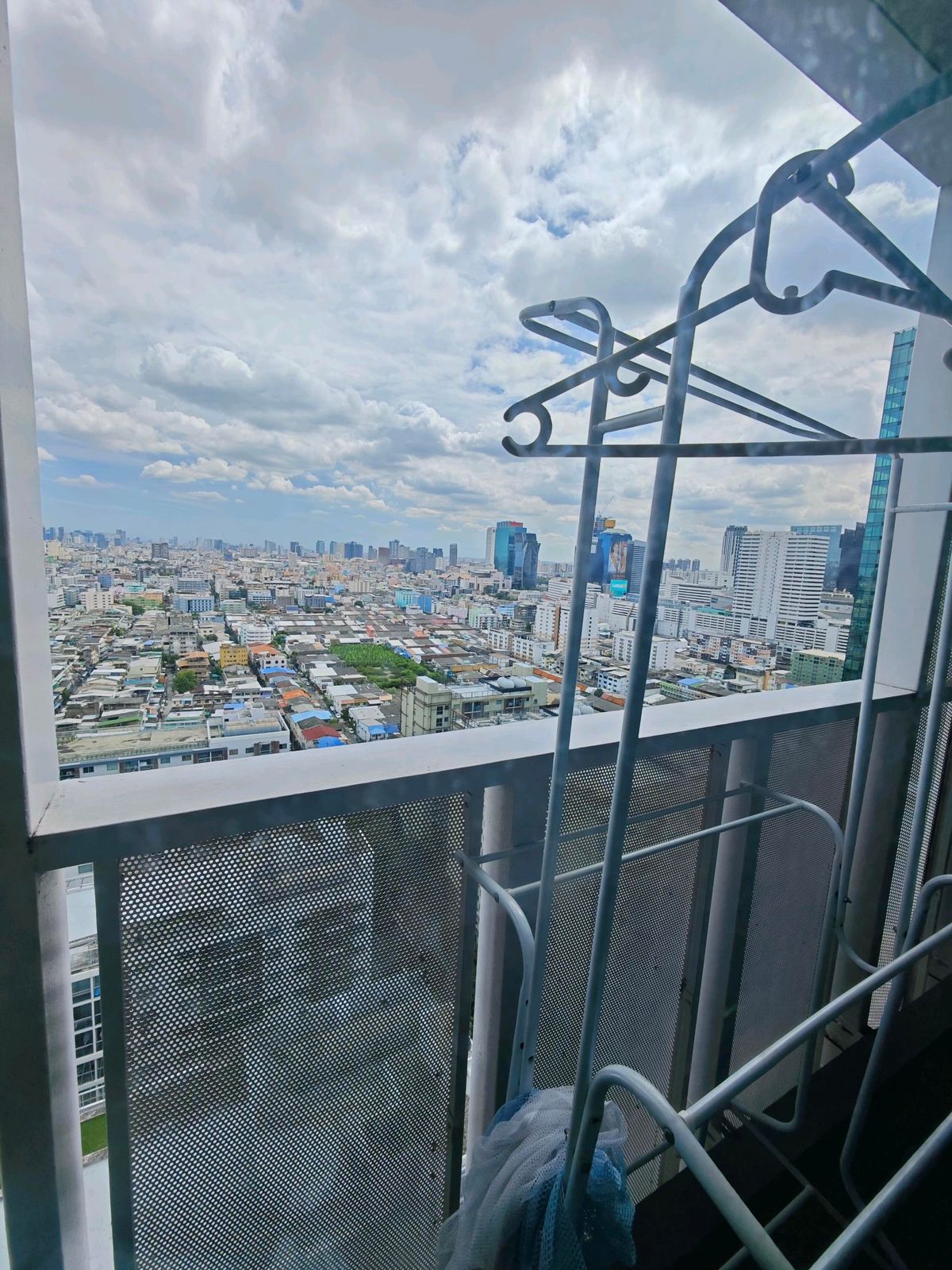 ให้เช่าคอนโดพระราม 9 เพชรบุรีตัดใหม่ RCA : Nearby rama9 low rental price