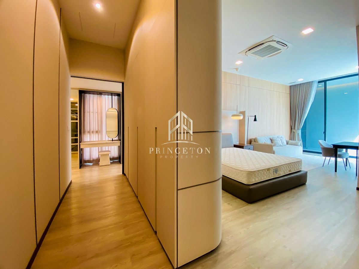 บ้านพัฒนาการ ศรีนครินทร์ : ให้เช่าบ้านหรู 3 ชั้น วีเว่ กรุงเทพกรีฑา ใกล้โรงเรียนนานาชาติเวลลิงตัน (Wellington) 📞092-4252445 Vive Krungthep Kreetha