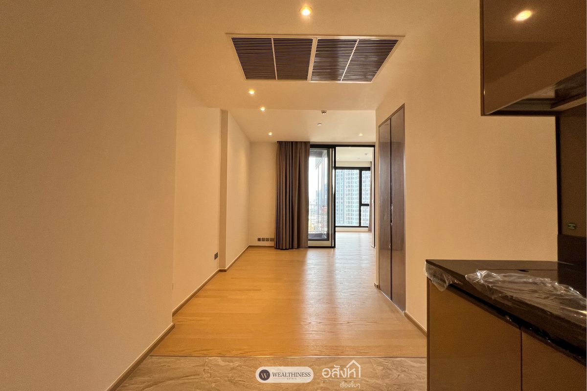 For SaleCondoRama9, Petchburi, RCA : Ashton Asoke - Rama 9 36 sq.m. Prime Rama 9 location | High floor | Unblocked view 📞 092-690-5445 💰Special price this month only! Just 6.5 MB