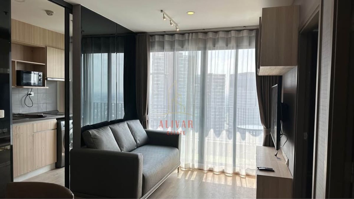 For RentCondoBangna, Bearing, Lasalle : RC104925 Condo 2 beds for rent at IDEO O2 near BTS Bangna and Bangkok Mall