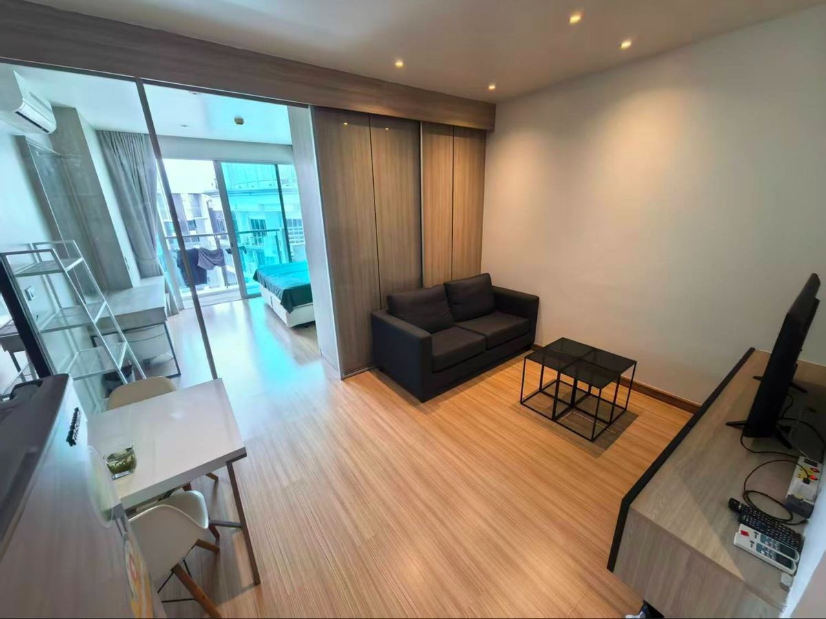 ให้เช่าคอนโดอ่อนนุช อุดมสุข : [For Rent]  1-Bedroom Condo @ Sky Walk Residence