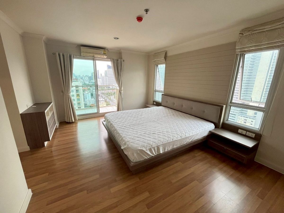 For RentCondoRama9, Petchburi, RCA : ✅ LP9R215 ✅ Line : @p2nproperty