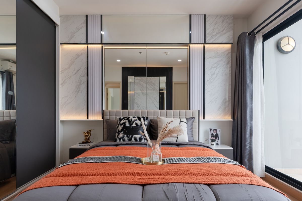 For SaleCondoChaengwatana, Muangthong : #Chaengwattana, first-hand condition 🤯 Big 81 sq m. 2 bedrooms, 2 bathrooms | Installments only 12,xxx | Private parking 🚝 300m. MRT Muang Thong Thani | 3 minutes to Central Chaengwattana | 😍 Luxuriously decorated | 😋 7-11 next to the project, code 3530