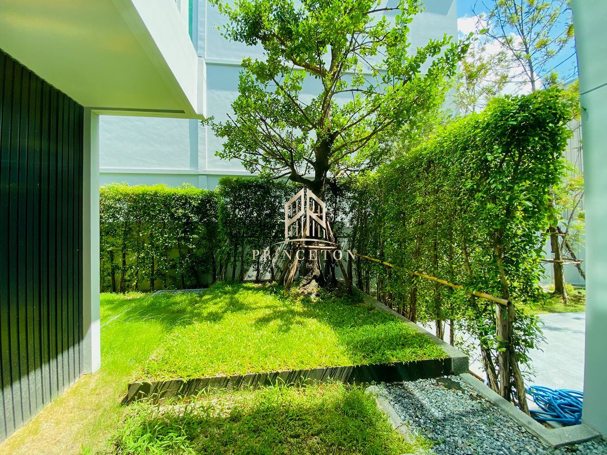 บ้านพัฒนาการ ศรีนครินทร์ : ให้เช่าบ้านหรู 3 ชั้น วีเว่ กรุงเทพกรีฑา ใกล้โรงเรียนนานาชาติเวลลิงตัน (Wellington) 📞092-4252445 Vive Krungthep Kreetha