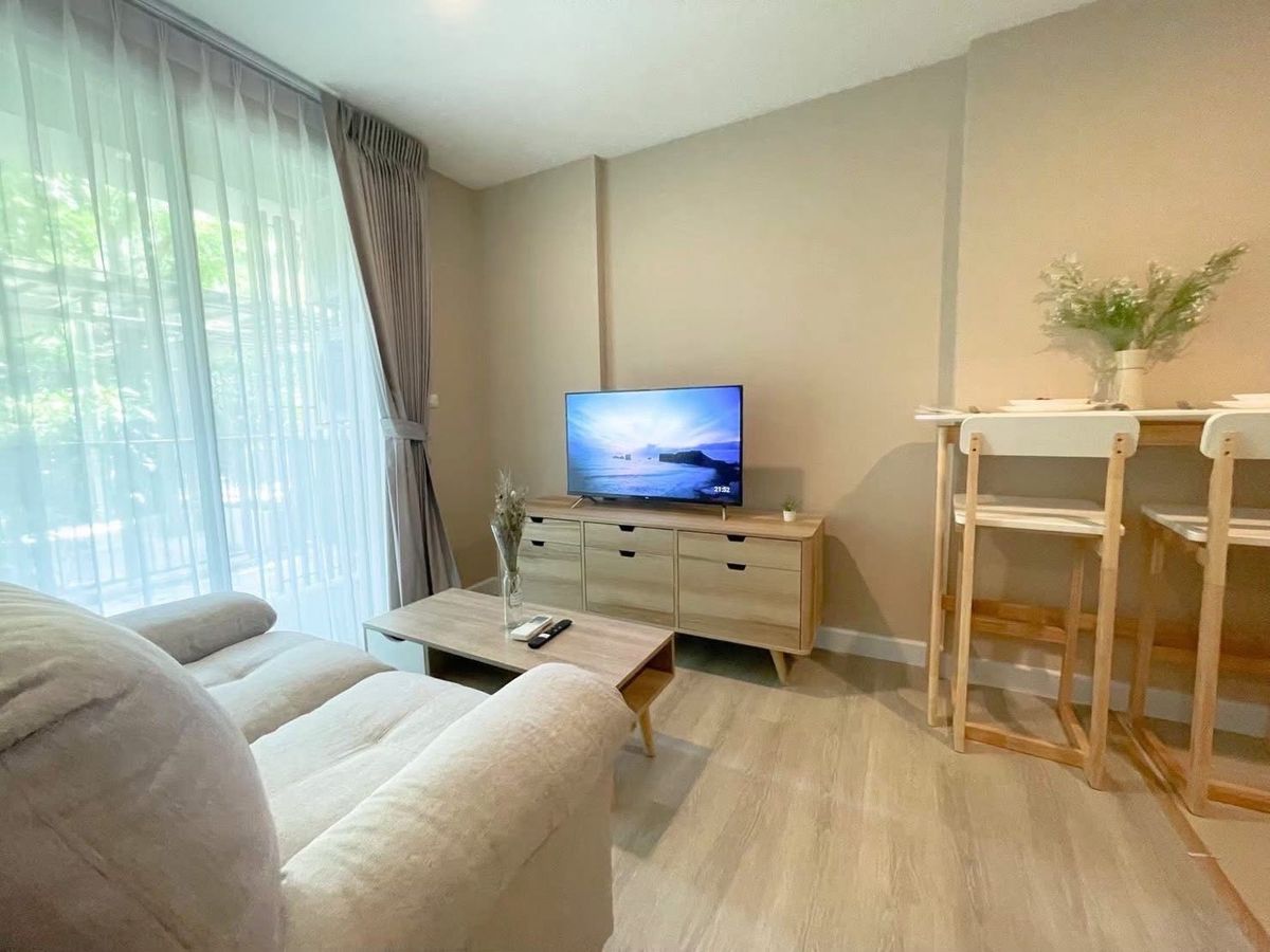 For RentCondoRatchadapisek, Huaikwang, Suttisan : 🏙 Condo for rent Metro Luxe Ratchada (Metro Luxe Ratchada) 📍 Very good location! Near MRT Huai Khwang and Sutthisan, convenient travel in the heart of Ratchada area.
