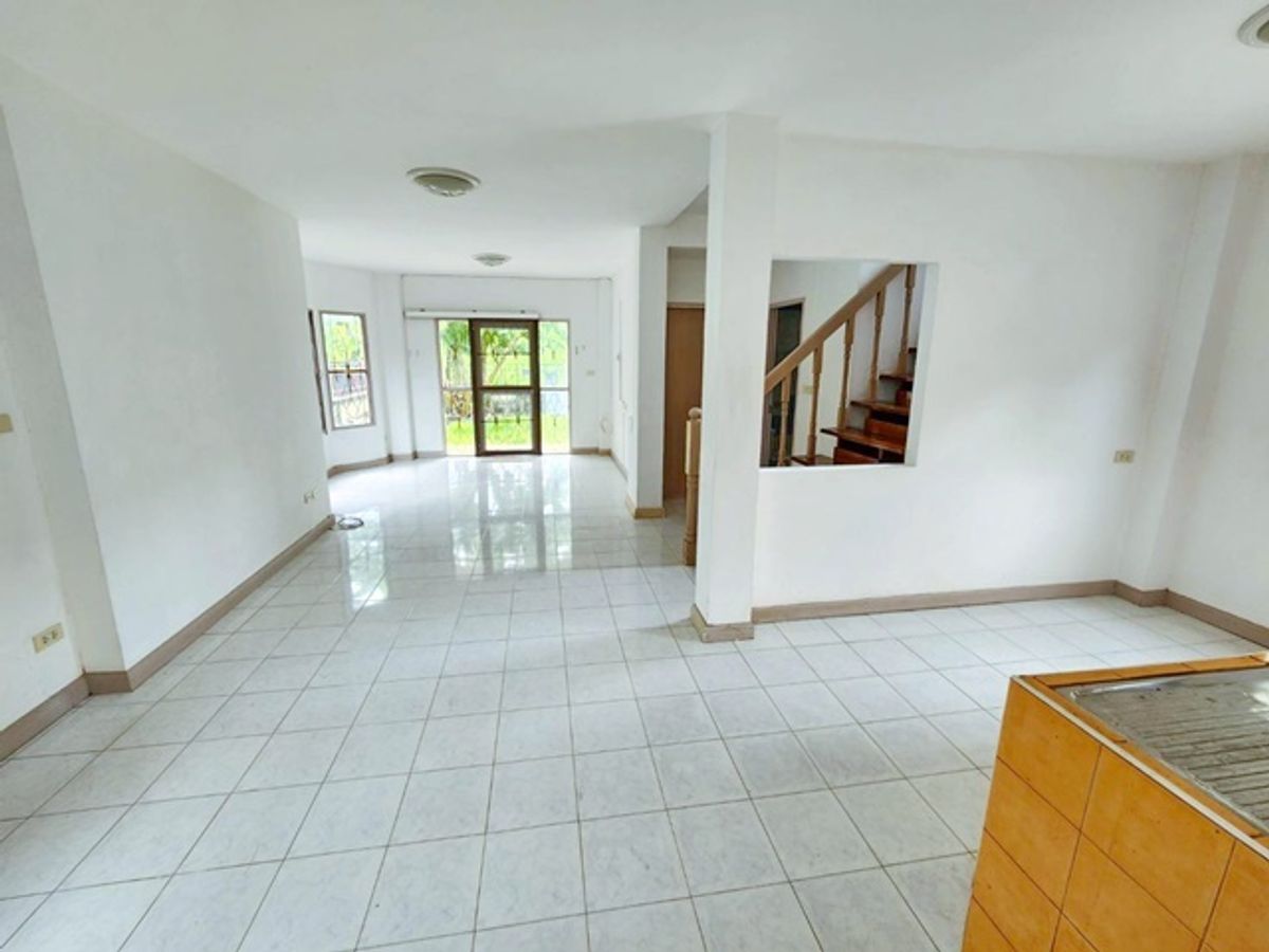 Suwinthawong38 MRT Minburi for sale-rent 2-story detached house newly renovated Floraville 60sq.wa. Loading...