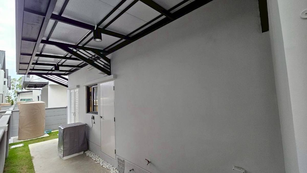 HouseBangna, Bearing, Lasalle : P-2824 for rent, for rent/sale, luxurious detached house, ready to move in, move your bags and move in, good location, near Mega Bangna, Centro Bangna Phase 2 project.