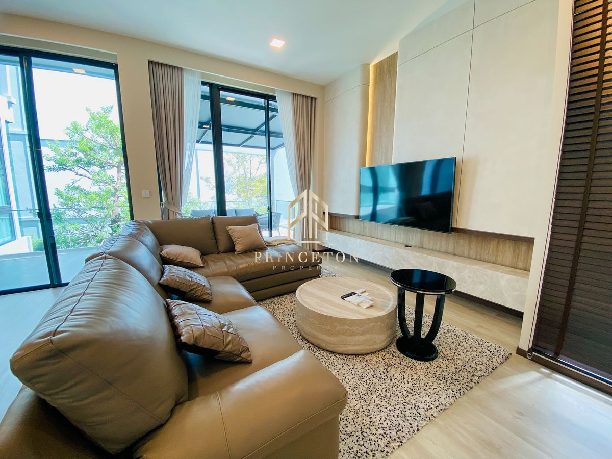 บ้านพัฒนาการ ศรีนครินทร์ : ให้เช่าบ้านหรู 3 ชั้น วีเว่ กรุงเทพกรีฑา ใกล้โรงเรียนนานาชาติเวลลิงตัน (Wellington) 📞092-4252445 Vive Krungthep Kreetha