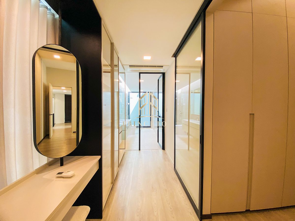 บ้านพัฒนาการ ศรีนครินทร์ : ให้เช่าบ้านหรู 3 ชั้น วีเว่ กรุงเทพกรีฑา ใกล้โรงเรียนนานาชาติเวลลิงตัน (Wellington) 📞092-4252445 Vive Krungthep Kreetha