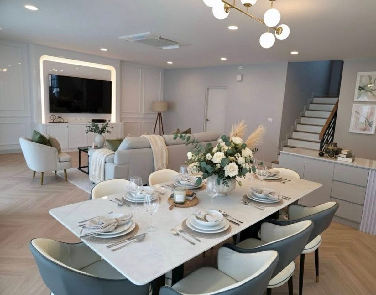 HouseBangna, Bearing, Lasalle : P-2824 for rent, for rent/sale, luxurious detached house, ready to move in, move your bags and move in, good location, near Mega Bangna, Centro Bangna Phase 2 project.