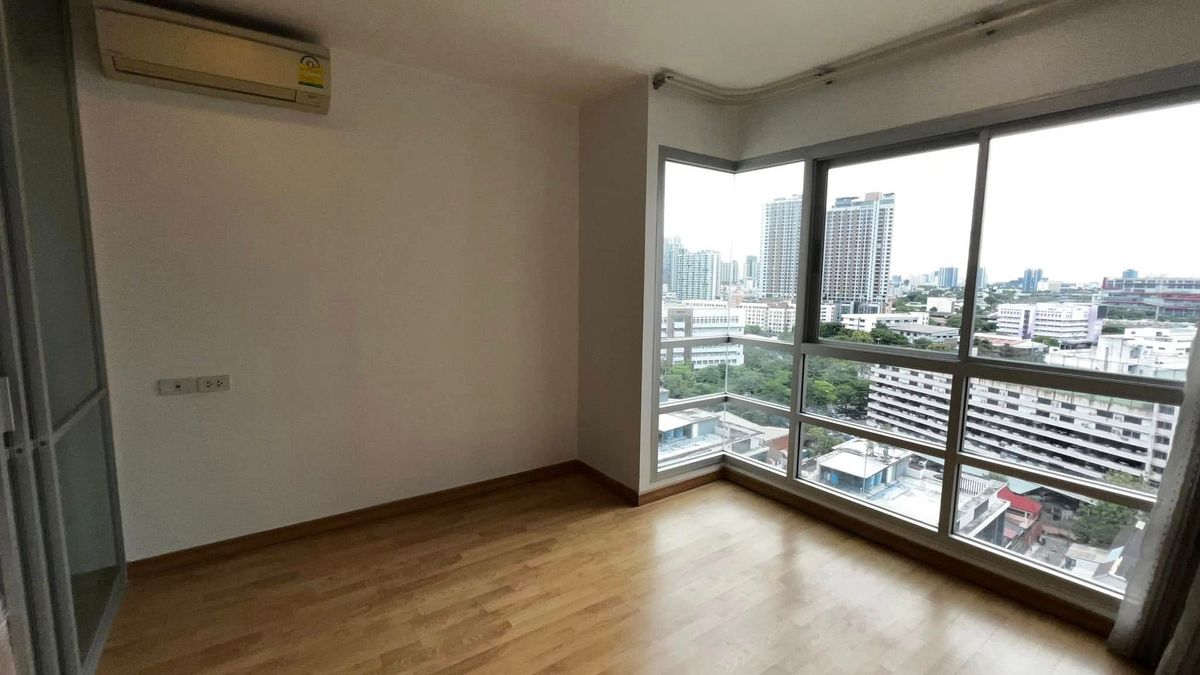 ขายคอนโดสะพานควาย จตุจักร : ห้องระเบียงวิวสระว่ายน้ำ ราคาดี!!⭐U Delight @ Jatujak Station (ยู ดีไลท์ แอท จตุจักร สเตชั่น)