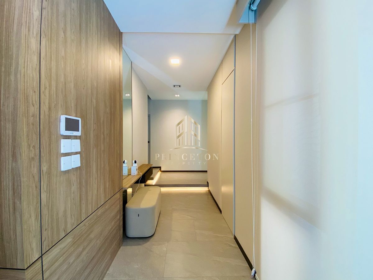 บ้านพัฒนาการ ศรีนครินทร์ : ให้เช่าบ้านหรู 3 ชั้น วีเว่ กรุงเทพกรีฑา ใกล้โรงเรียนนานาชาติเวลลิงตัน (Wellington) 📞092-4252445 Vive Krungthep Kreetha