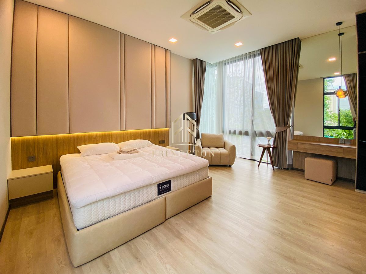 บ้านพัฒนาการ ศรีนครินทร์ : ให้เช่าบ้านหรู 3 ชั้น วีเว่ กรุงเทพกรีฑา ใกล้โรงเรียนนานาชาติเวลลิงตัน (Wellington) 📞092-4252445 Vive Krungthep Kreetha