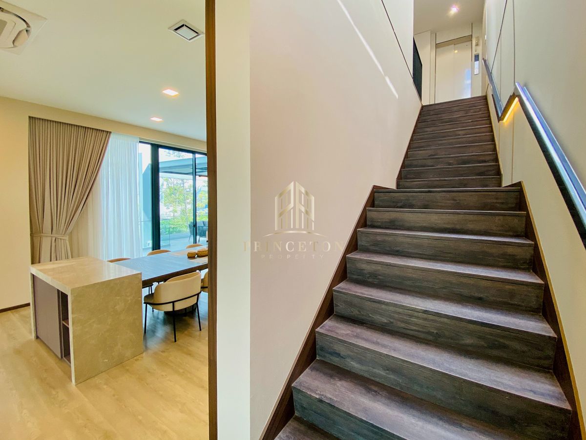 บ้านพัฒนาการ ศรีนครินทร์ : ให้เช่าบ้านหรู 3 ชั้น วีเว่ กรุงเทพกรีฑา ใกล้โรงเรียนนานาชาติเวลลิงตัน (Wellington) 📞092-4252445 Vive Krungthep Kreetha