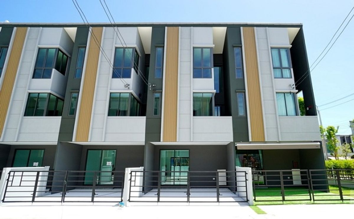 For RentTownhomeRattanathibet, Sanambinna : Mother of Mercy DuangKaew Plaza Market 450m. for rent-sale 3-storey townhouse 17 sq.wa. 210 sq.m. wi