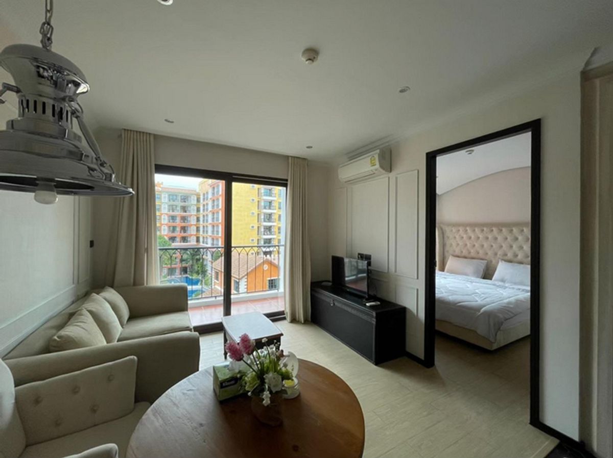 ขายคอนโดพัทยา บางแสน ชลบุรี สัตหีบ : สอบถามโทร : 082-624-9656 ขายขาดทุน Venetian Signature Condo Resort Pattaya 33 ตารางเมตร 1 ห้องนอน ชั้น5 ตึกC วิวสวนน้ำ ตกแต่งครบ (ดาวน์ 3 แสน ดอกเบี้ยพิเศษ ไม่ต้องยื่นกู้ พร้อมผู้เช่ารายได้ 5% ต่อปี)