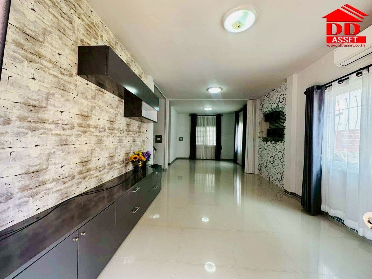 ขายบ้านเยาวราช บางลำพู : ขายบ้าน เต็มสิริวิลเลจ หนองจอก ซอยสัมพันธ์11 ใกล้โลตัสหนองจอก รหัส : H8140